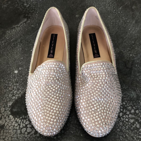 Steve Madden Flats Taupe Rhinestone, size 8 - Picture 2 of 6